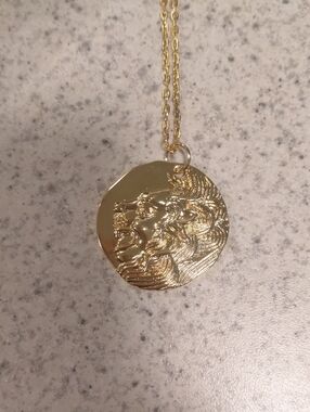 Gold Lion Medallion Pendant Necklace - Women Jewelry